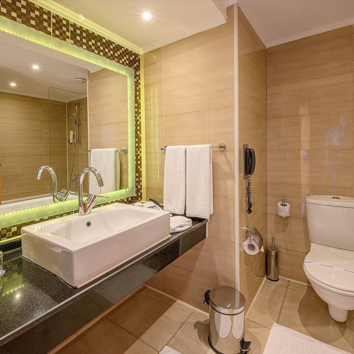 Почивка в AMWAJ BEACH CLUB 4* Сома Бей, Египет