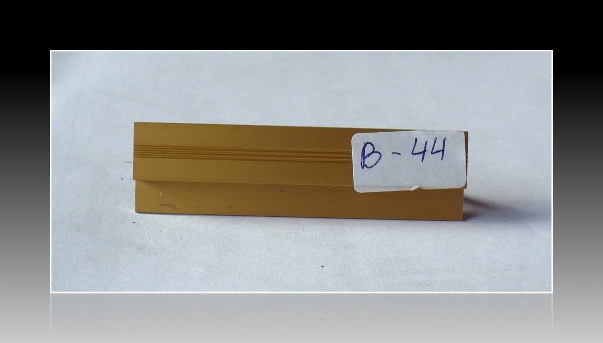 АЛУМИНИЕВИ ЛАЙСНИ ЗА СТЪПАЛА-ЦЕНИ