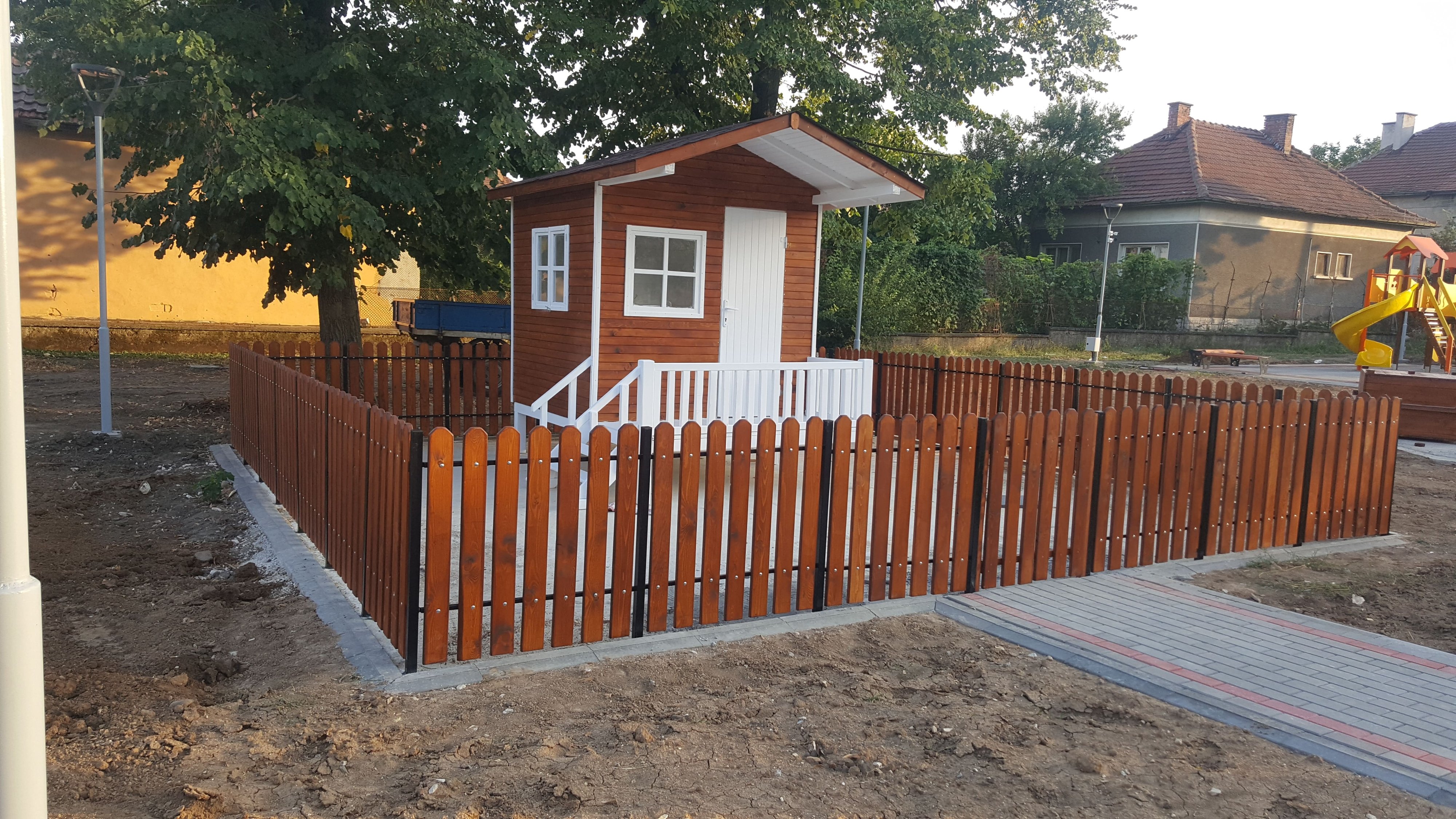 Детски къщички от дърво