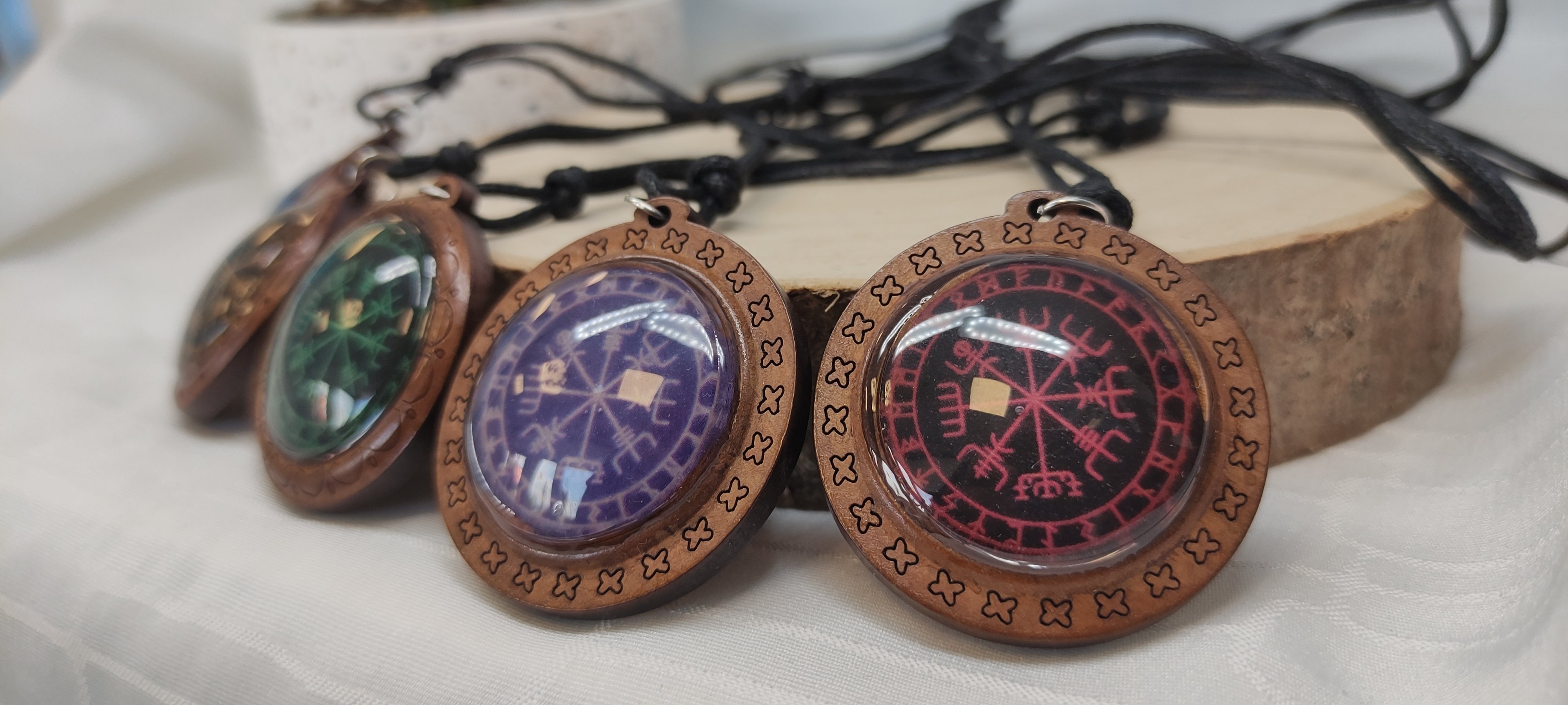 Медальон | Vegvisir