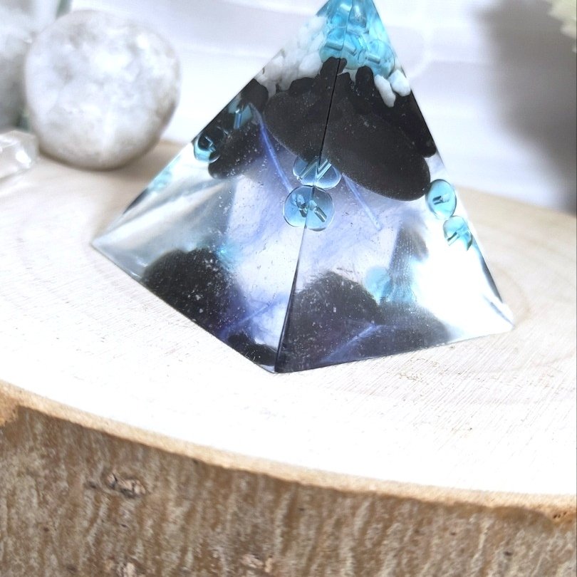 Пирамида | Синя бездна