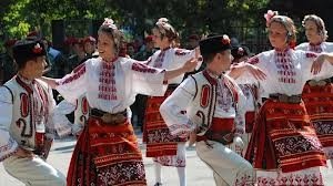 Народни танци