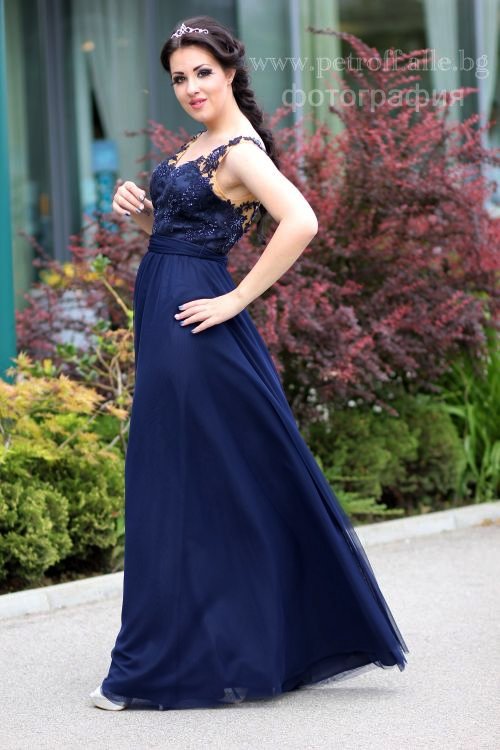 Абитуриенти