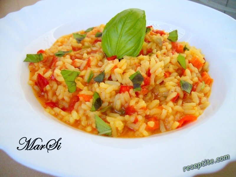 Вкусен ориз с домати