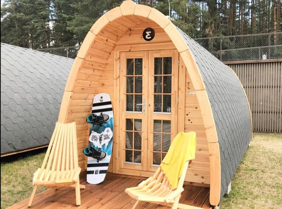 Сглобяемо дървено бунгало IVA HOUSE 2.4 × 3.0 m | Изолирано глемпинг решение – IVASTROY 2006