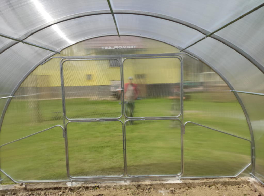 Метална оранжерия IVA SOLID PRO – професионална сглобяема конструкция | IVASTROY 2006