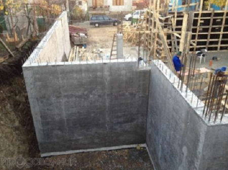 Груб строеж в Божурище – Строителство на къщи | IVASTROY 2006