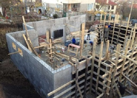 Груб строеж в Божурище – Строителство на къщи | IVASTROY 2006