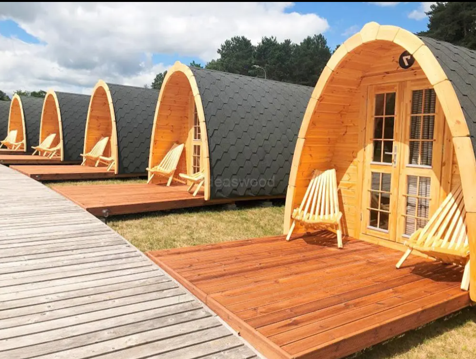 Сглобяемо дървено бунгало IVA HOUSE 2.4 × 3.0 m | Изолирано глемпинг решение – IVASTROY 2006