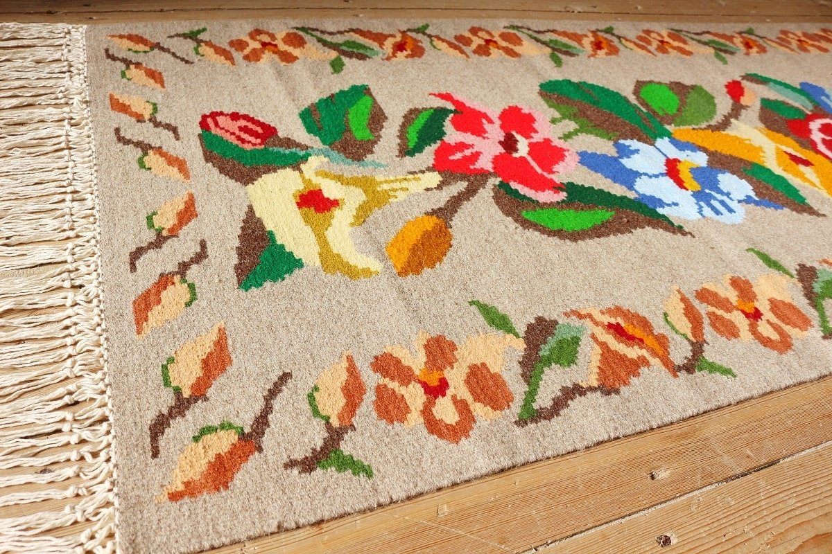 Котленски килими | Налични ръчно тъкани вълнени килими