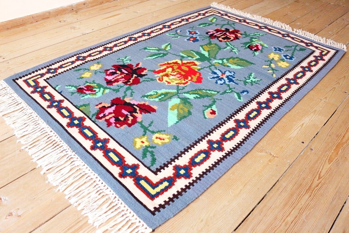 Котленски килими | Налични ръчно тъкани вълнени килими