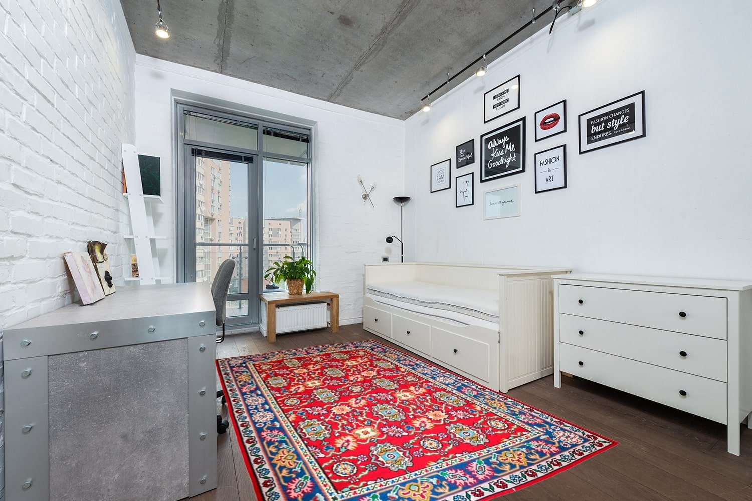 Котленски килими | Налични ръчно тъкани вълнени килими