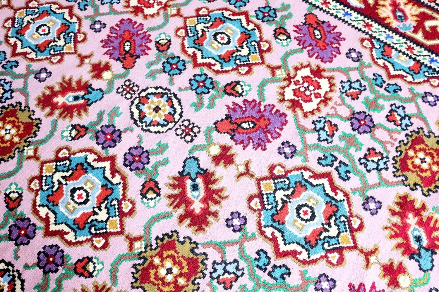 Котленски килими | Налични ръчно тъкани вълнени килими