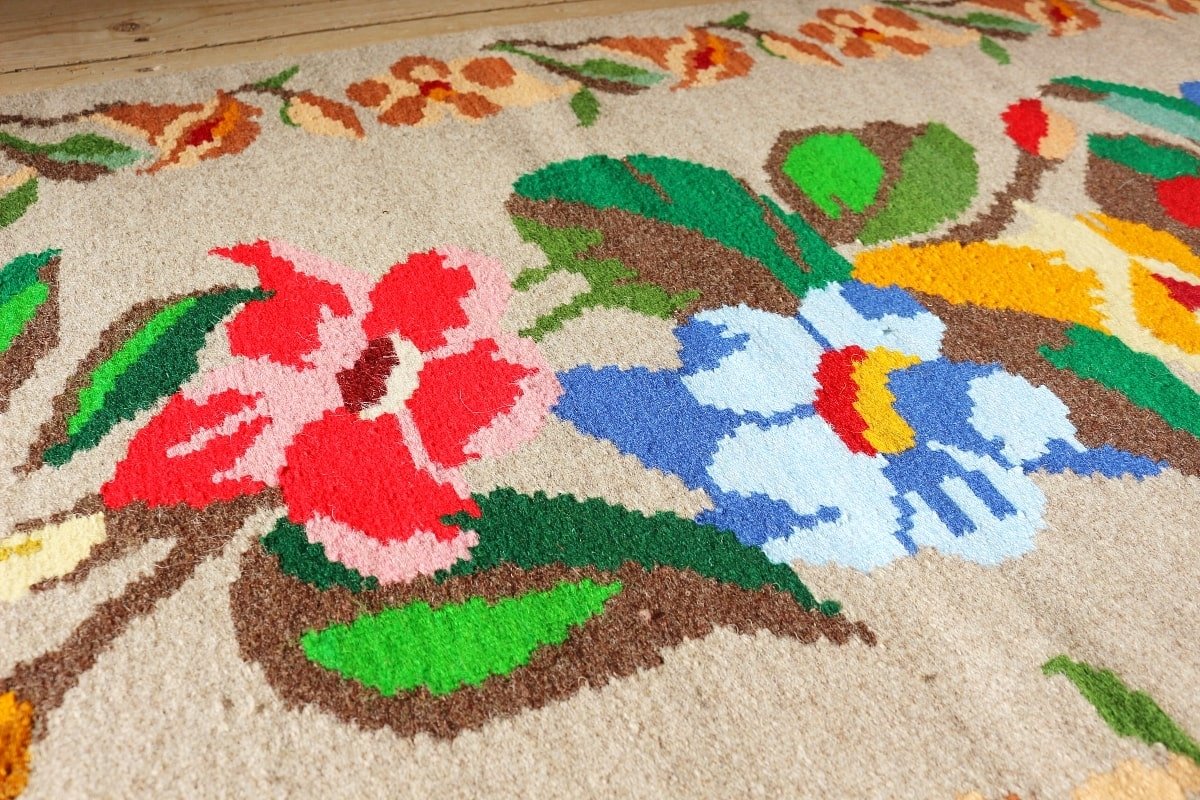 Котленски килими | Налични ръчно тъкани вълнени килими