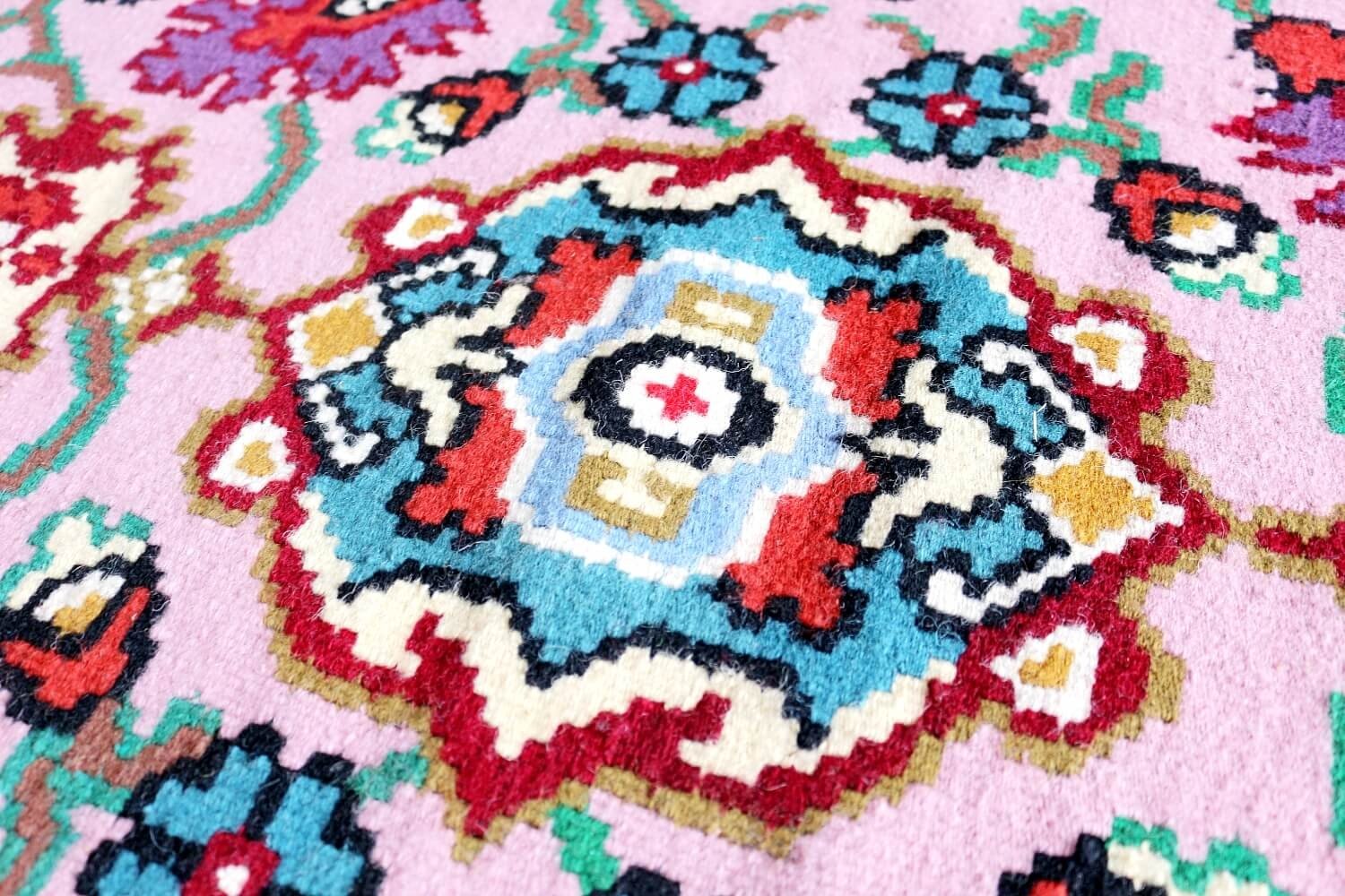 Котленски килими | Налични ръчно тъкани вълнени килими