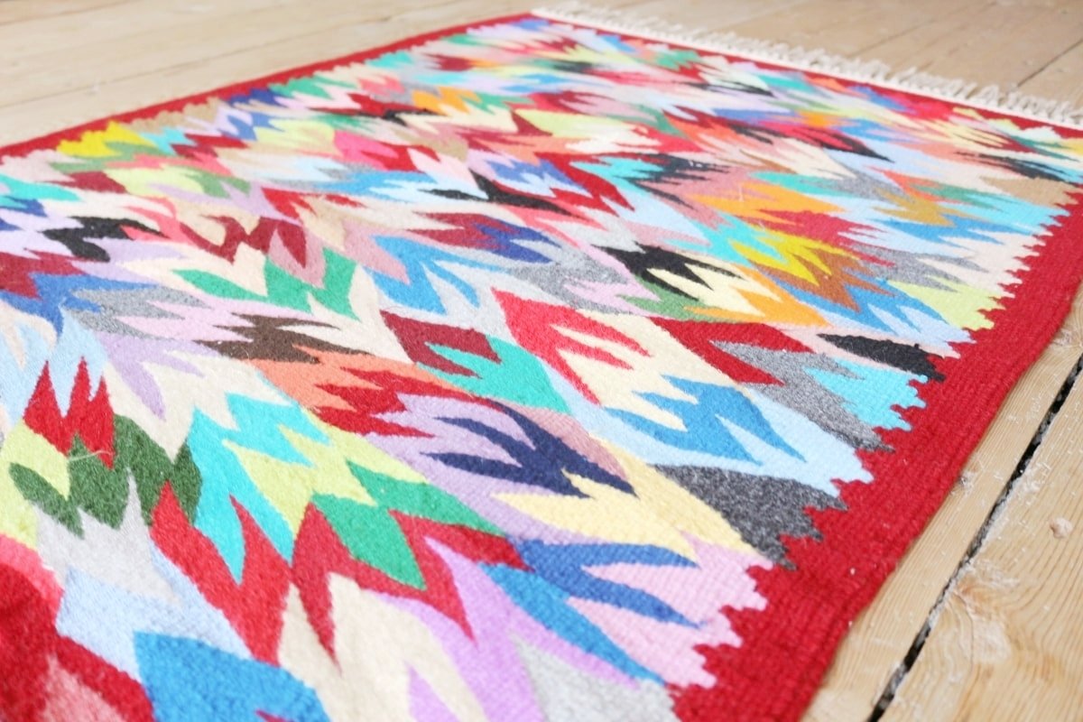 Котленски килими | Налични ръчно тъкани вълнени килими