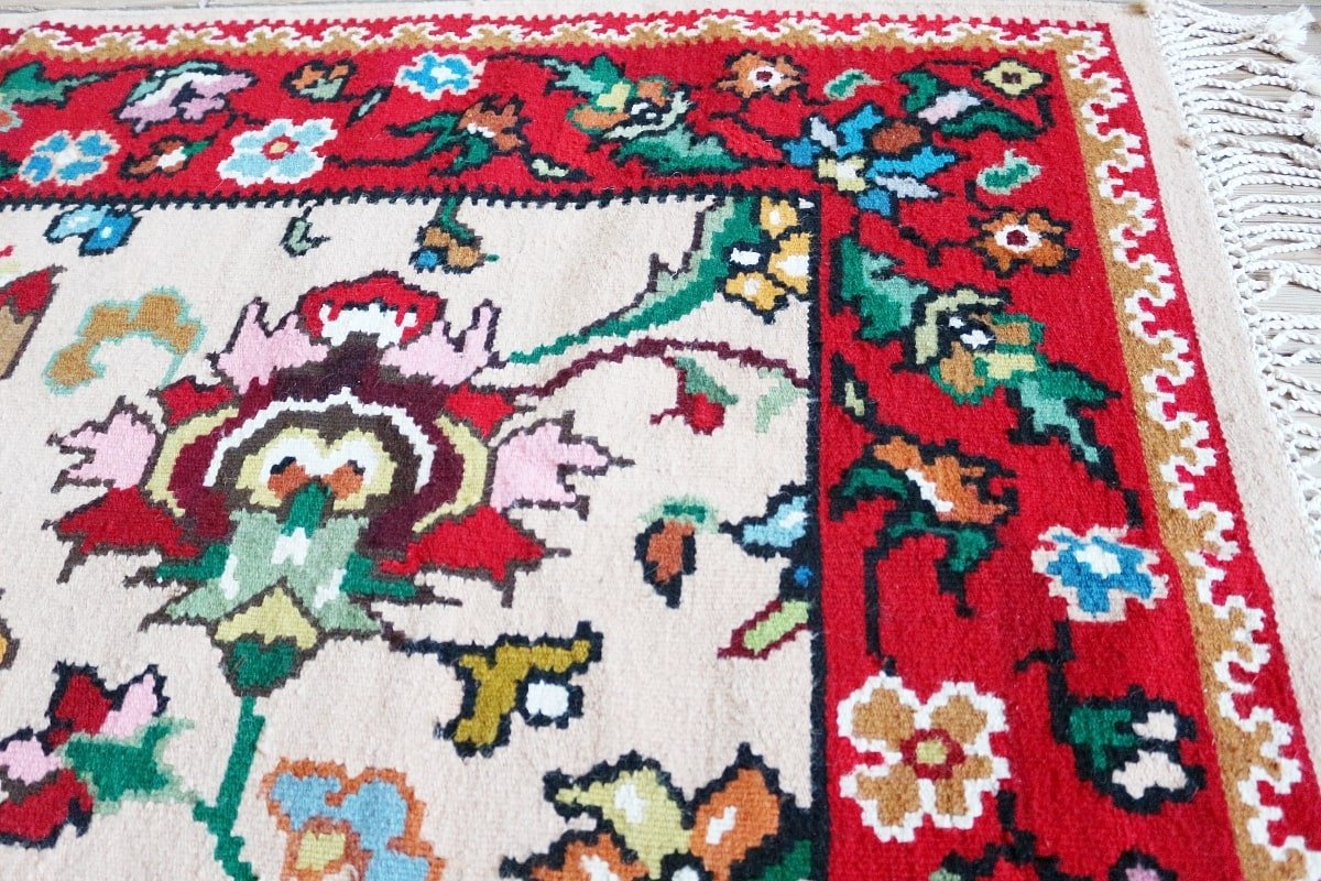 Котленски килими | Налични ръчно тъкани вълнени килими