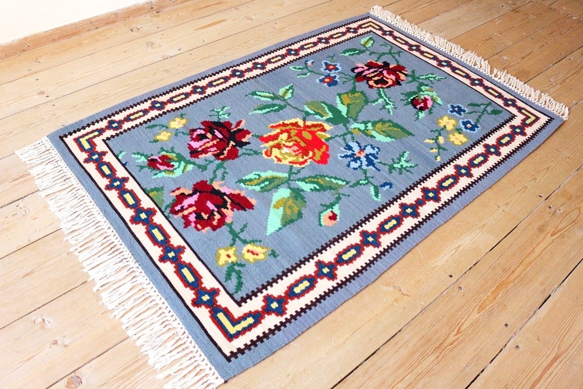 Котленски килими | Налични ръчно тъкани вълнени килими