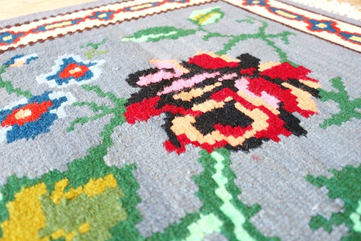 Котленски килими | Налични ръчно тъкани вълнени килими