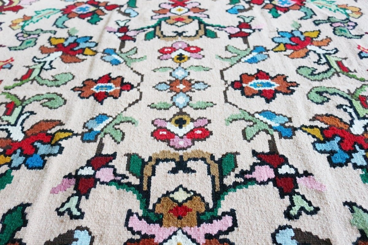 Котленски килими | Налични ръчно тъкани вълнени килими