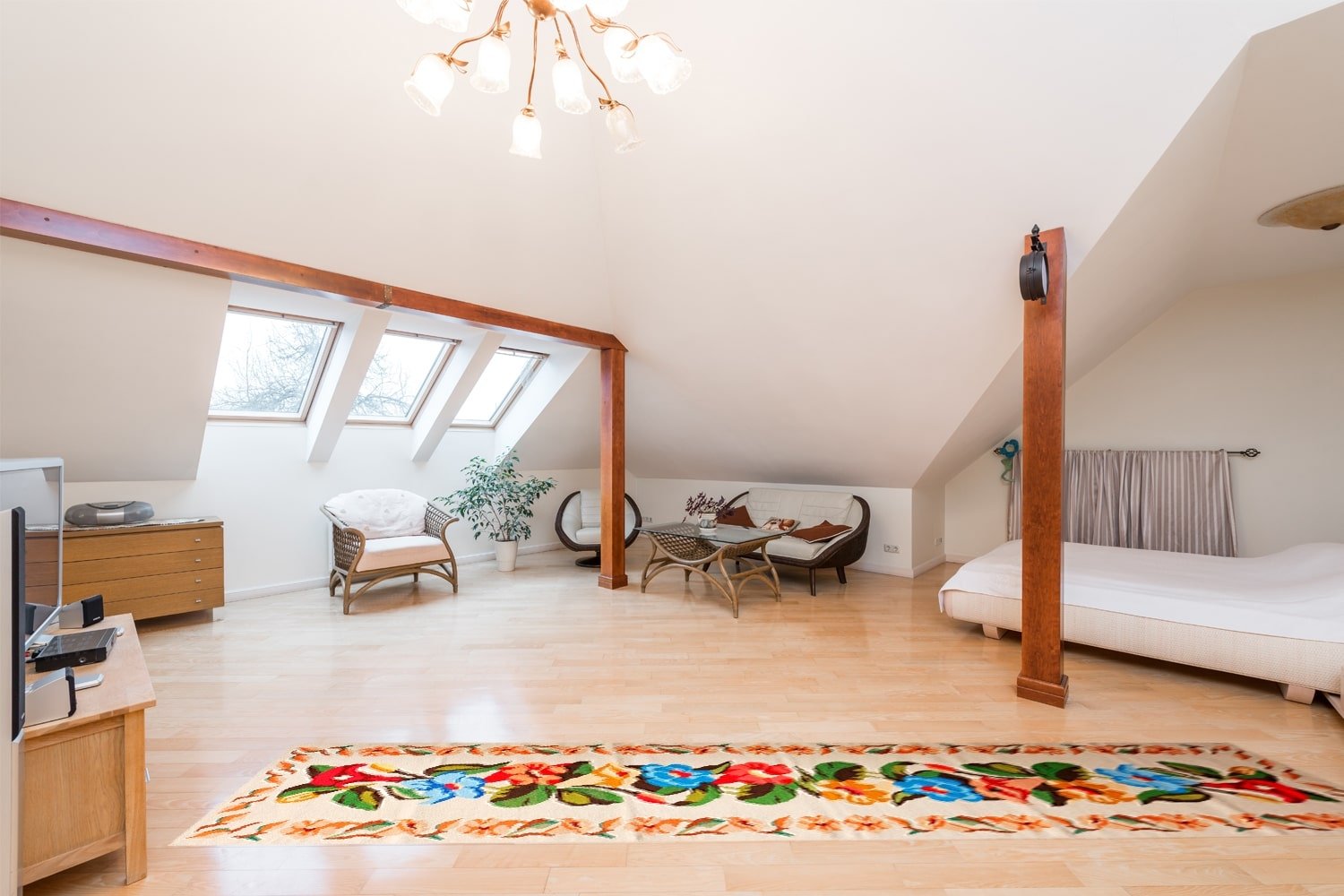 Котленски килими | Налични ръчно тъкани вълнени килими