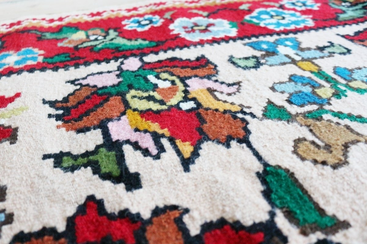 Котленски килими | Налични ръчно тъкани вълнени килими