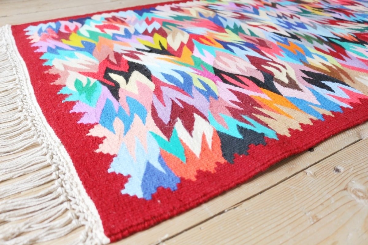 Котленски килими | Налични ръчно тъкани вълнени килими