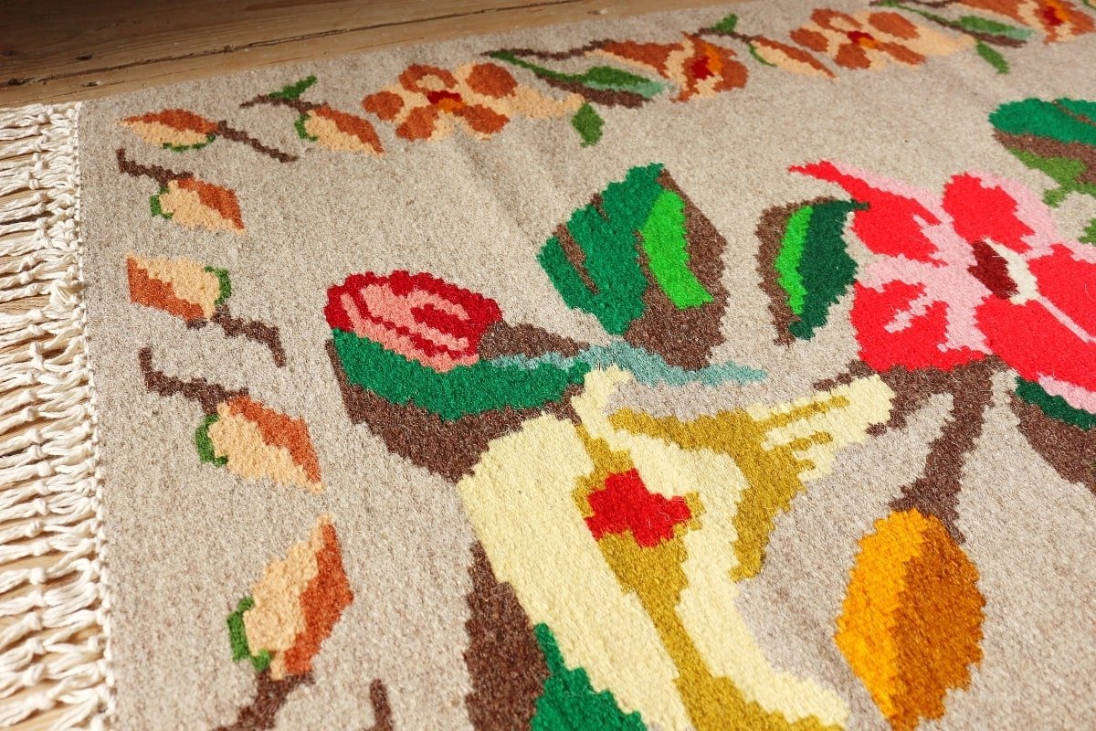 Котленски килими | Налични ръчно тъкани вълнени килими