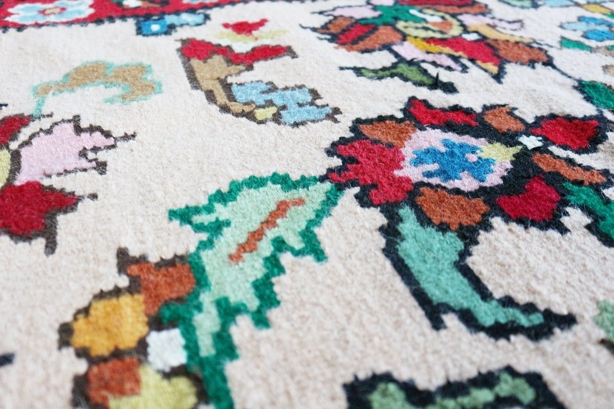 Котленски килими | Налични ръчно тъкани вълнени килими