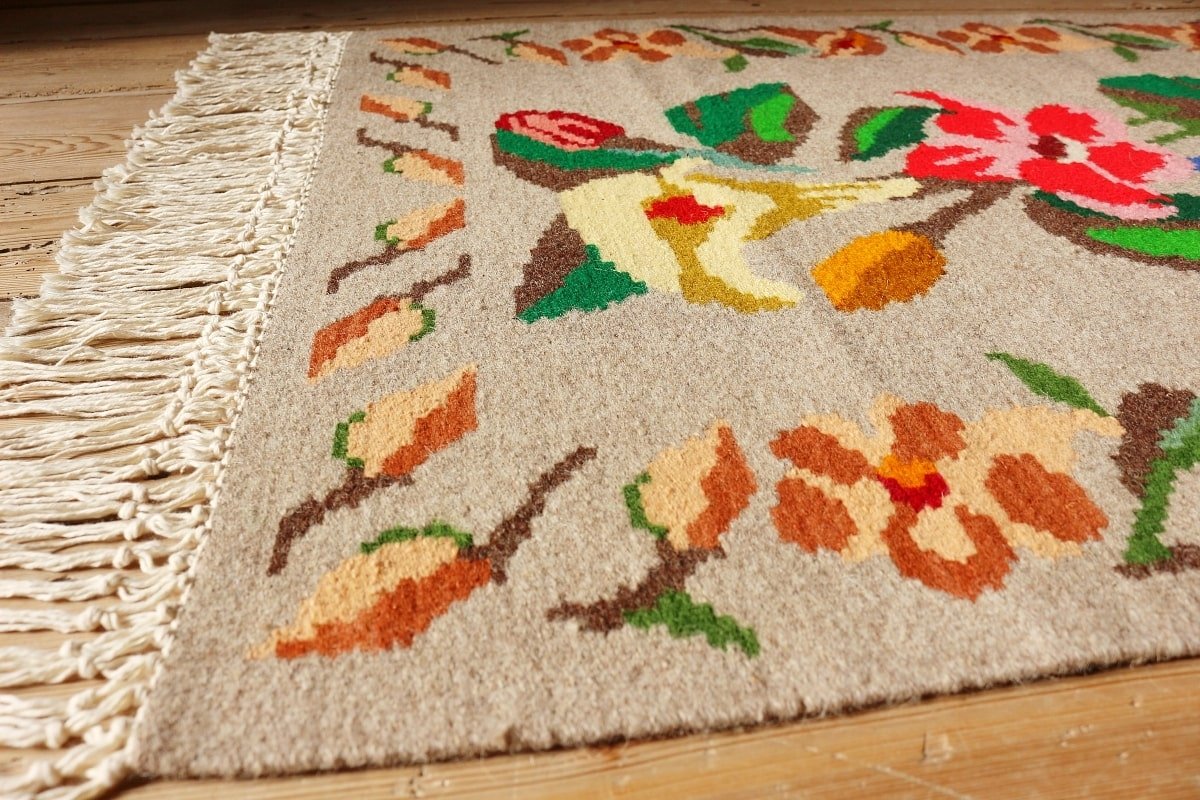 Котленски килими | Налични ръчно тъкани вълнени килими