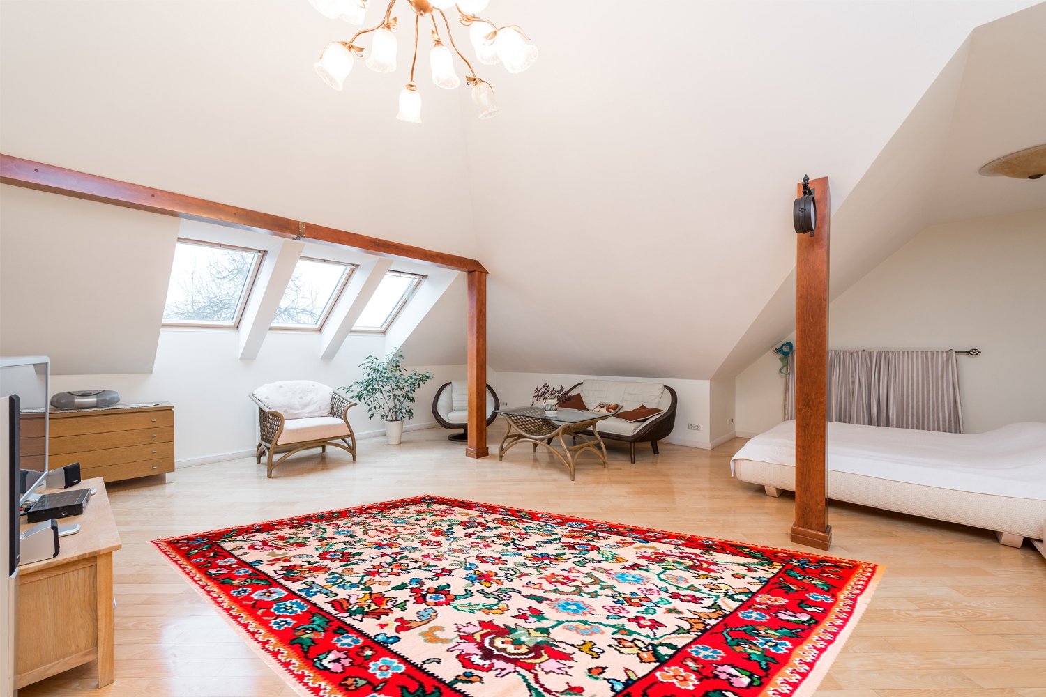 Котленски килими | Налични ръчно тъкани вълнени килими