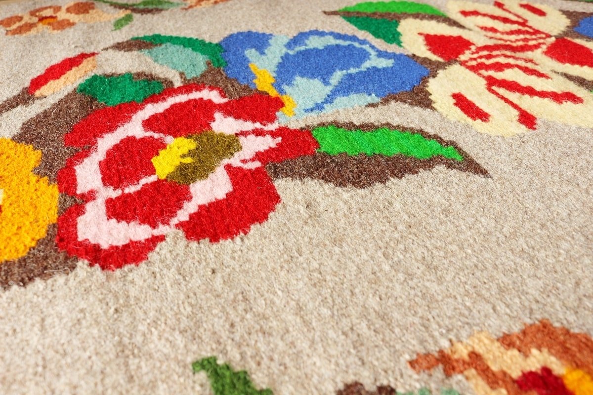 Котленски килими | Налични ръчно тъкани вълнени килими