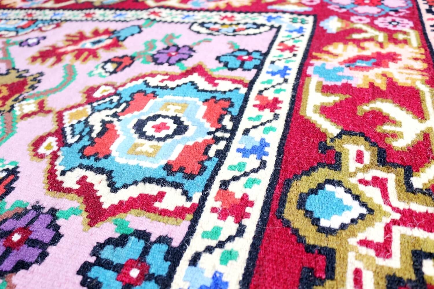 Котленски килими | Налични ръчно тъкани вълнени килими