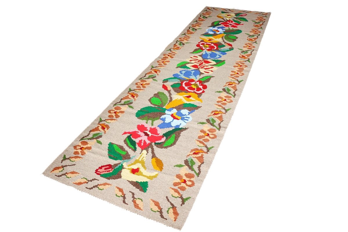 Котленски килими | Налични ръчно тъкани вълнени килими