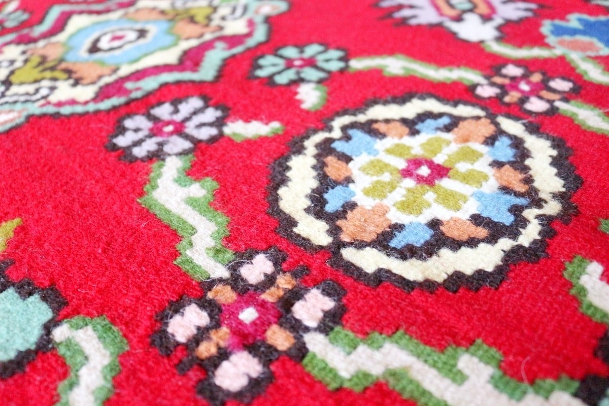 Котленски килими | Налични ръчно тъкани вълнени килими