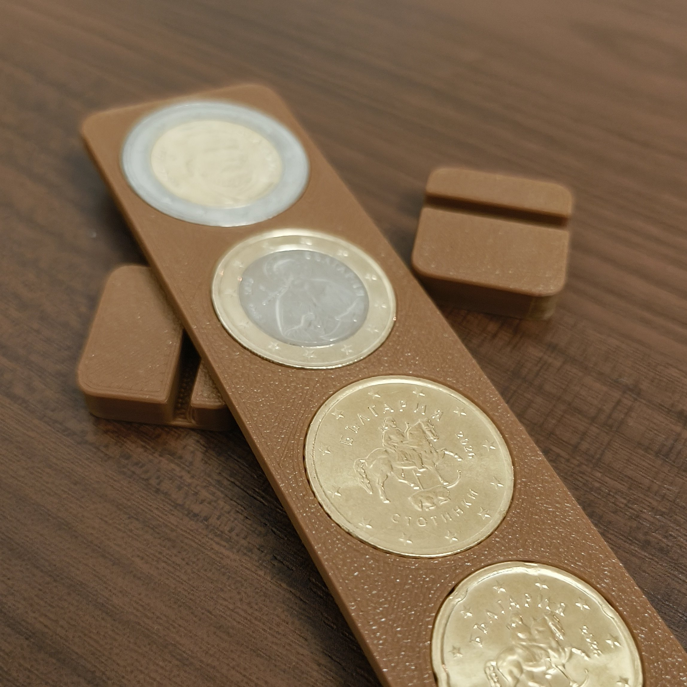 Колекционерска стойка за евро монети от LIMITED3D