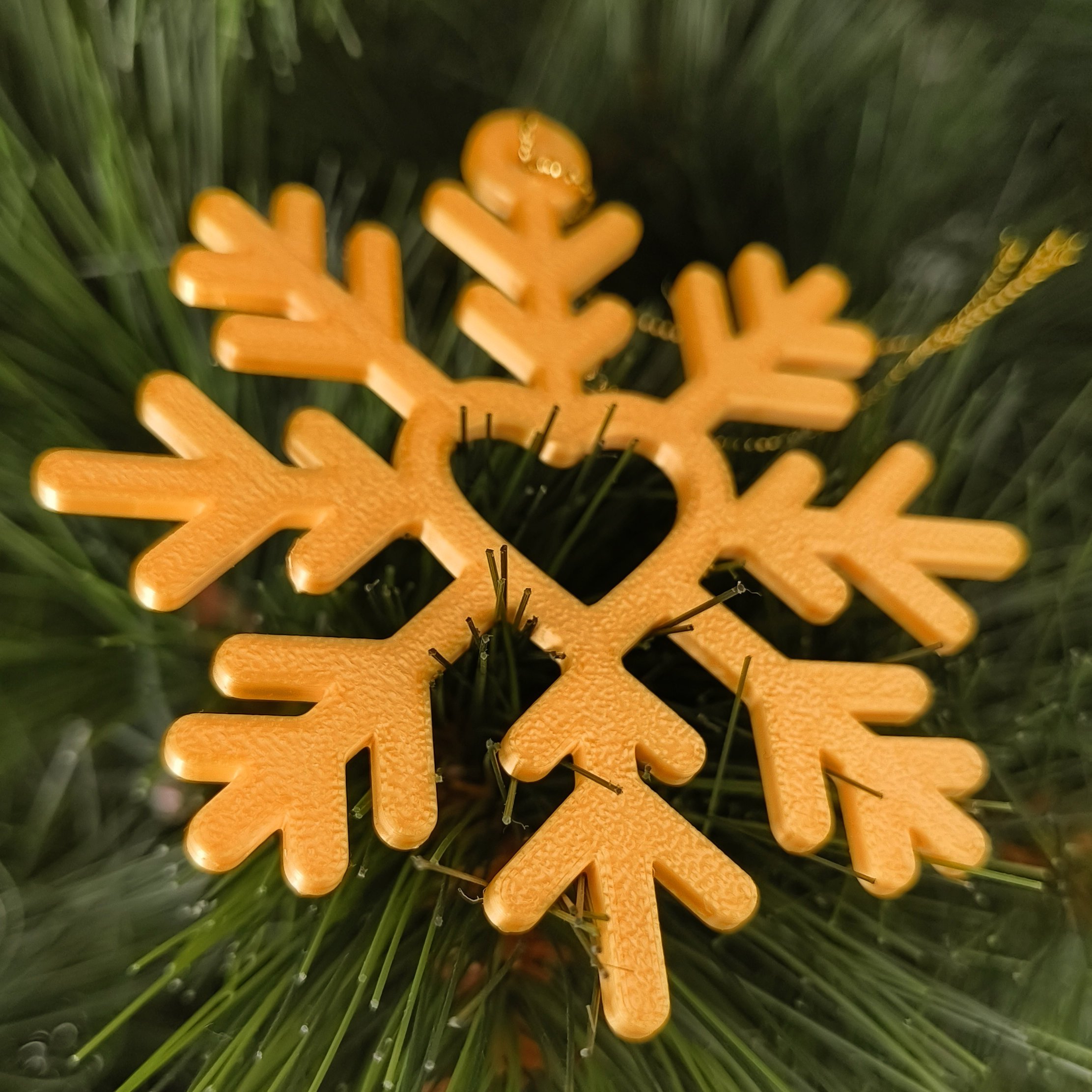 3D принтирани коледни снежинки за елха от Limited3D