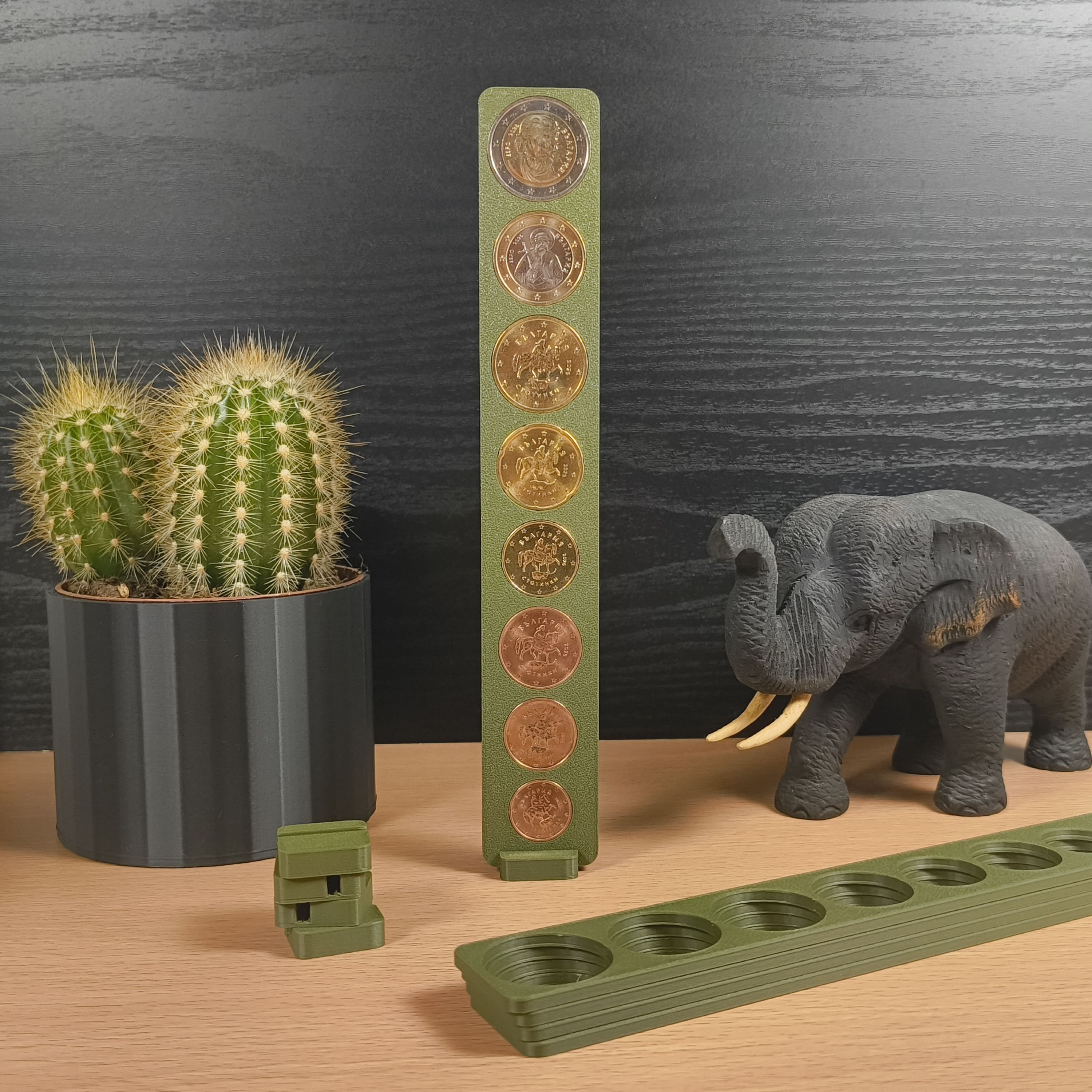 Колекционерска стойка за евро монети от LIMITED3D