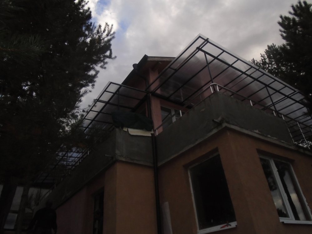 Навеси за всякакви балкони и тераси . Навеси с поликарбонат