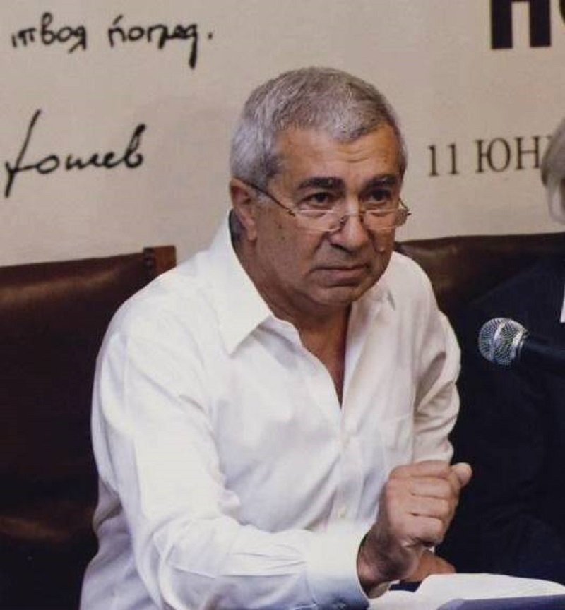 ВАСИЛ ВАСИЛЕВ, ЖУРНАЛИСТ: "Г-Н ПЕНДАРОВСКИ, ВИЕ СТЕ НЕЖЕЛАН В БЪЛГАРИЯ!" | The News BG Reporter ®