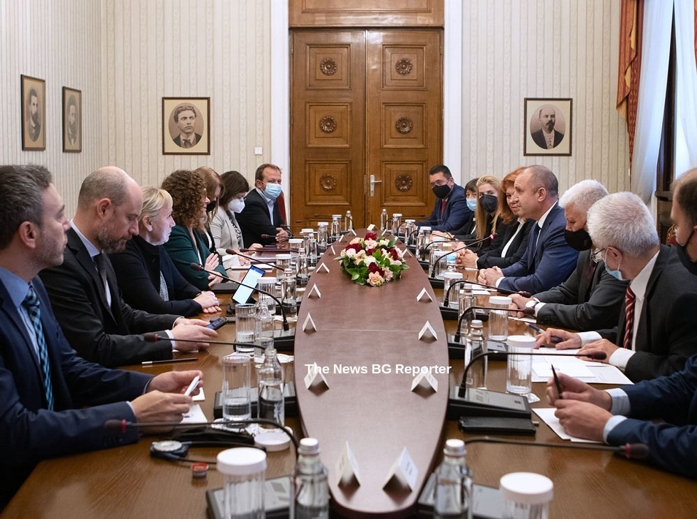 Президентът Радев настоява Европейският съюз да е силно ангажиран с борбата срещу корупцията и отстояването на принципите на демокрацията в България | The News BG Reporter ®