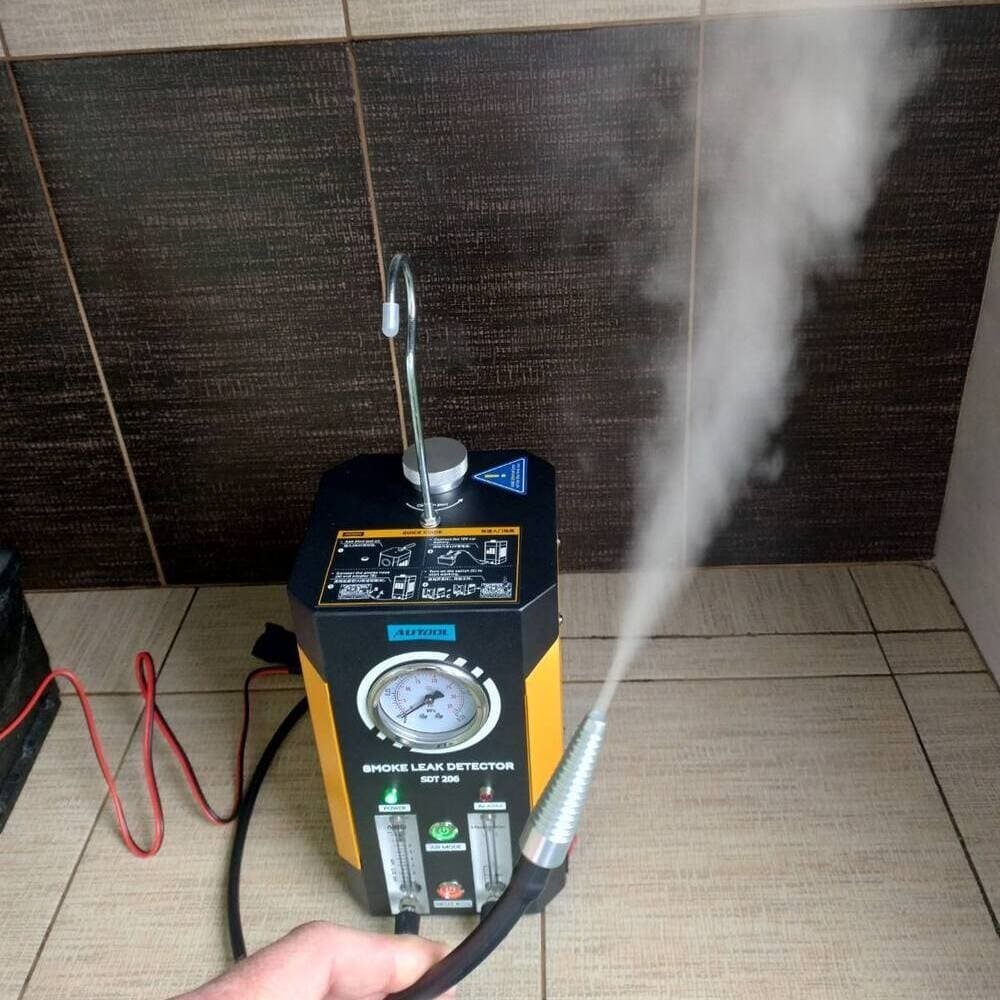Тестер за откриване на утечки с дим AUTOOL SDT206