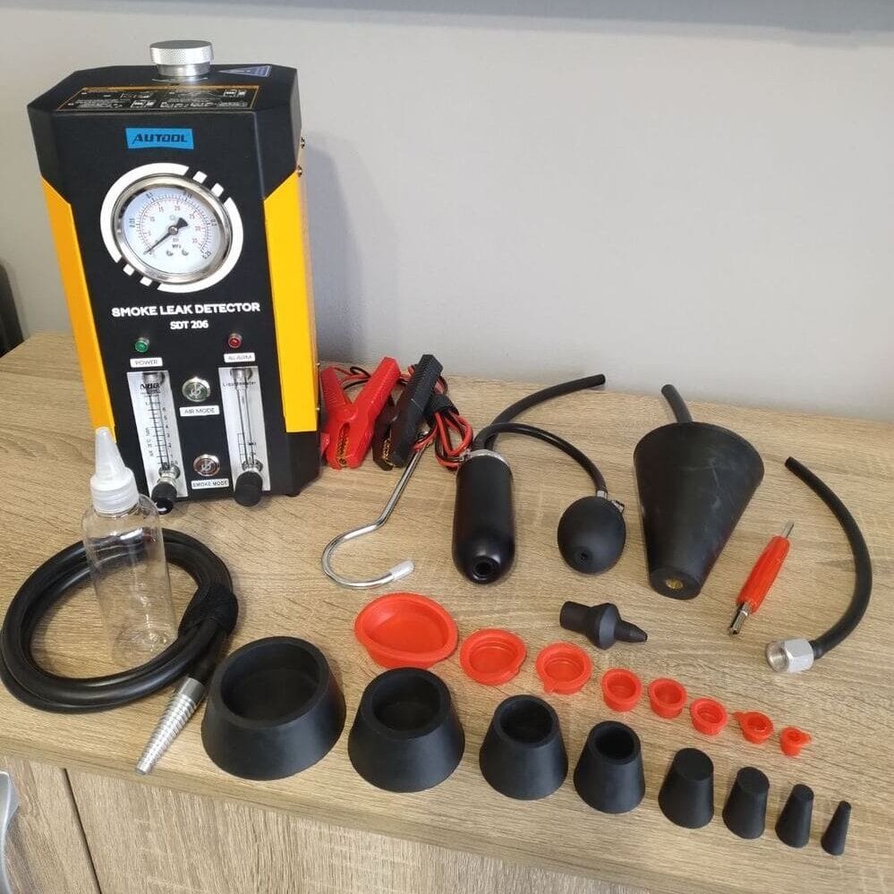 Тестер за откриване на утечки с дим AUTOOL SDT206