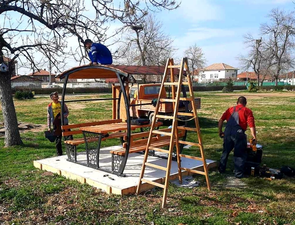 МЕБЕЛИ ГРАДИНА